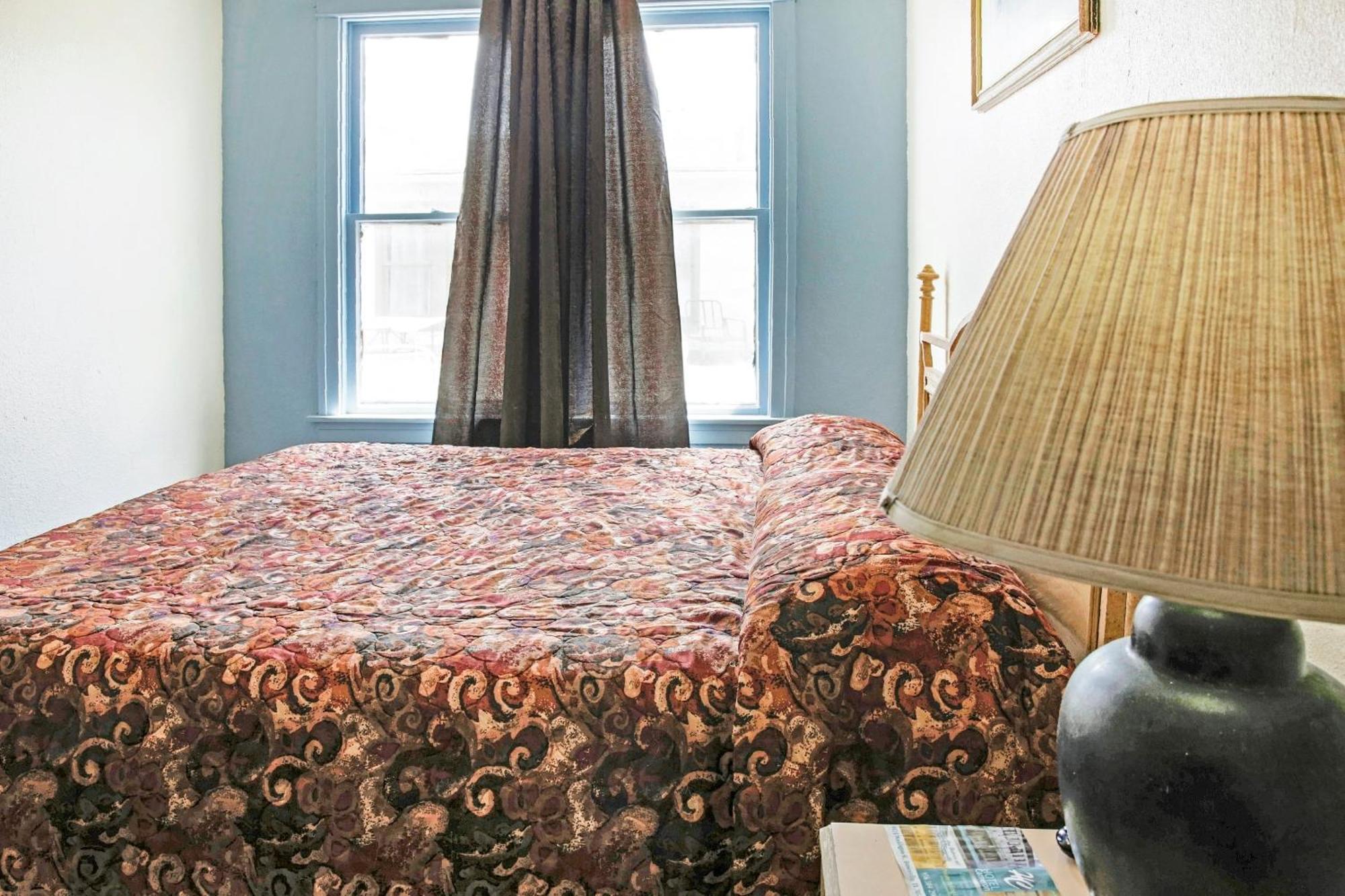 Oyo Historic Cameron Hotel Brownsville I-69E Ngoại thất bức ảnh