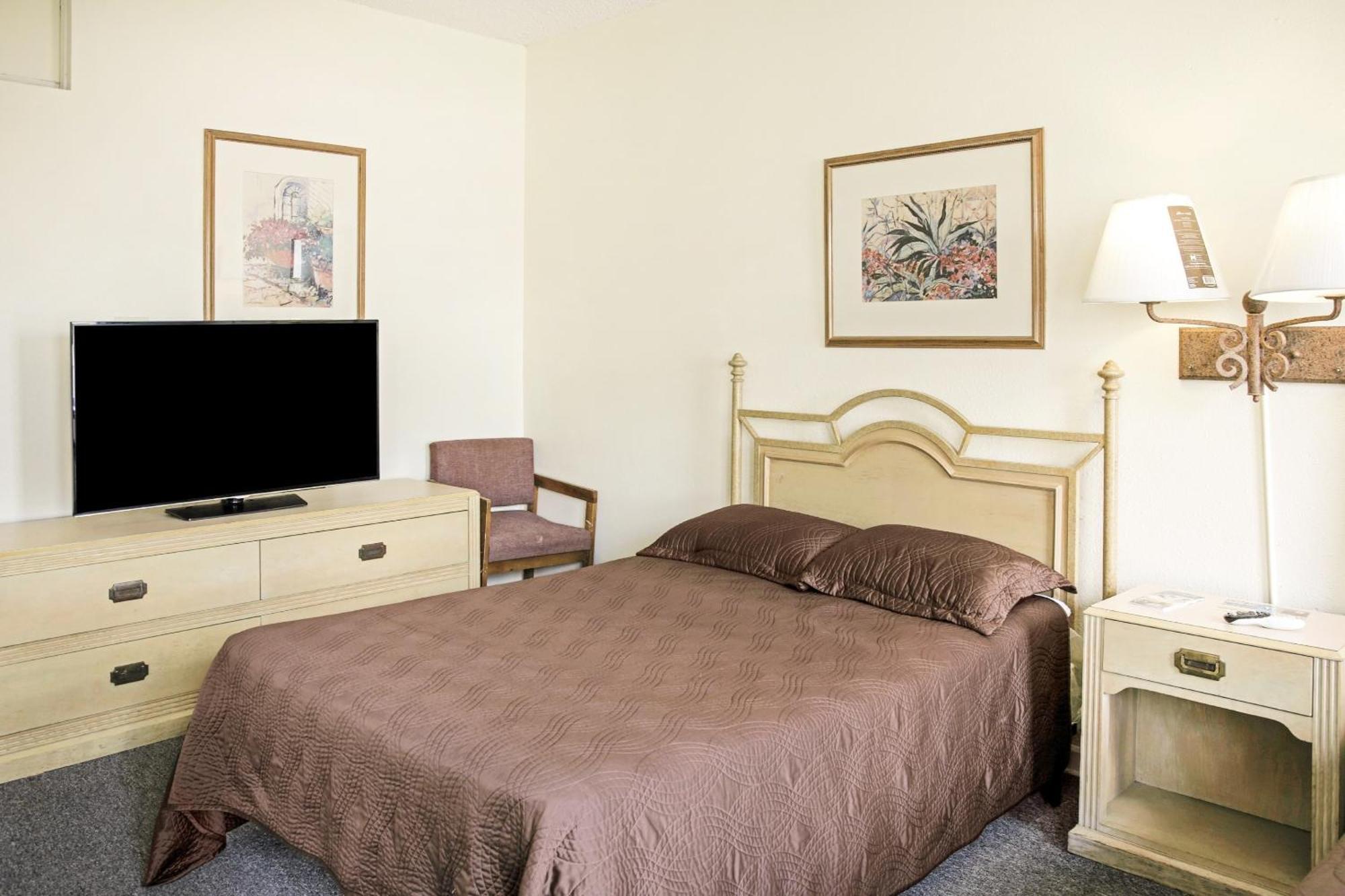 Oyo Historic Cameron Hotel Brownsville I-69E Ngoại thất bức ảnh