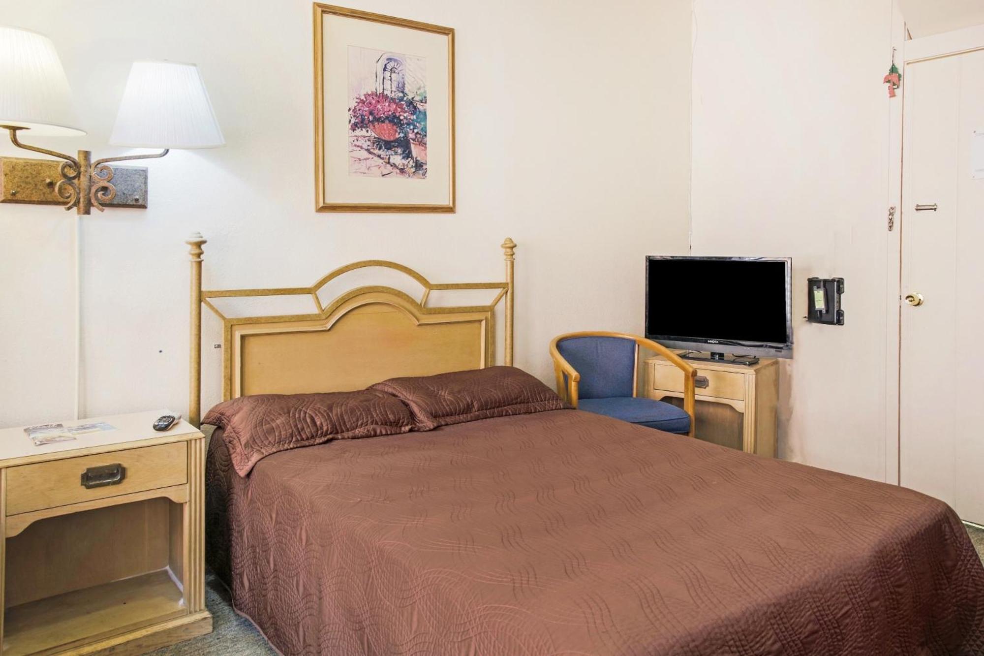 Oyo Historic Cameron Hotel Brownsville I-69E Ngoại thất bức ảnh