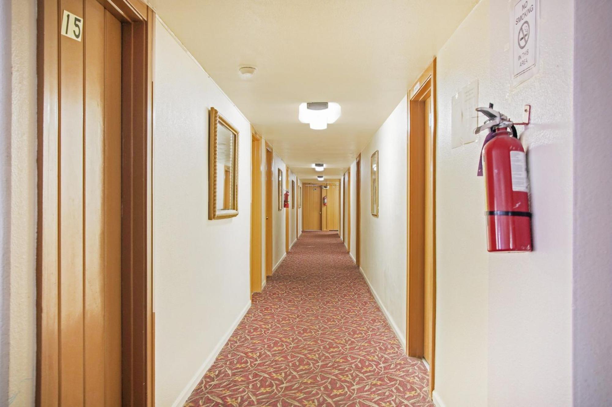 Oyo Historic Cameron Hotel Brownsville I-69E Ngoại thất bức ảnh