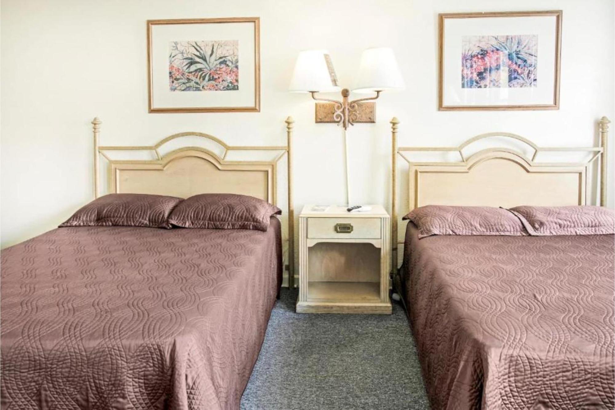 Oyo Historic Cameron Hotel Brownsville I-69E Ngoại thất bức ảnh