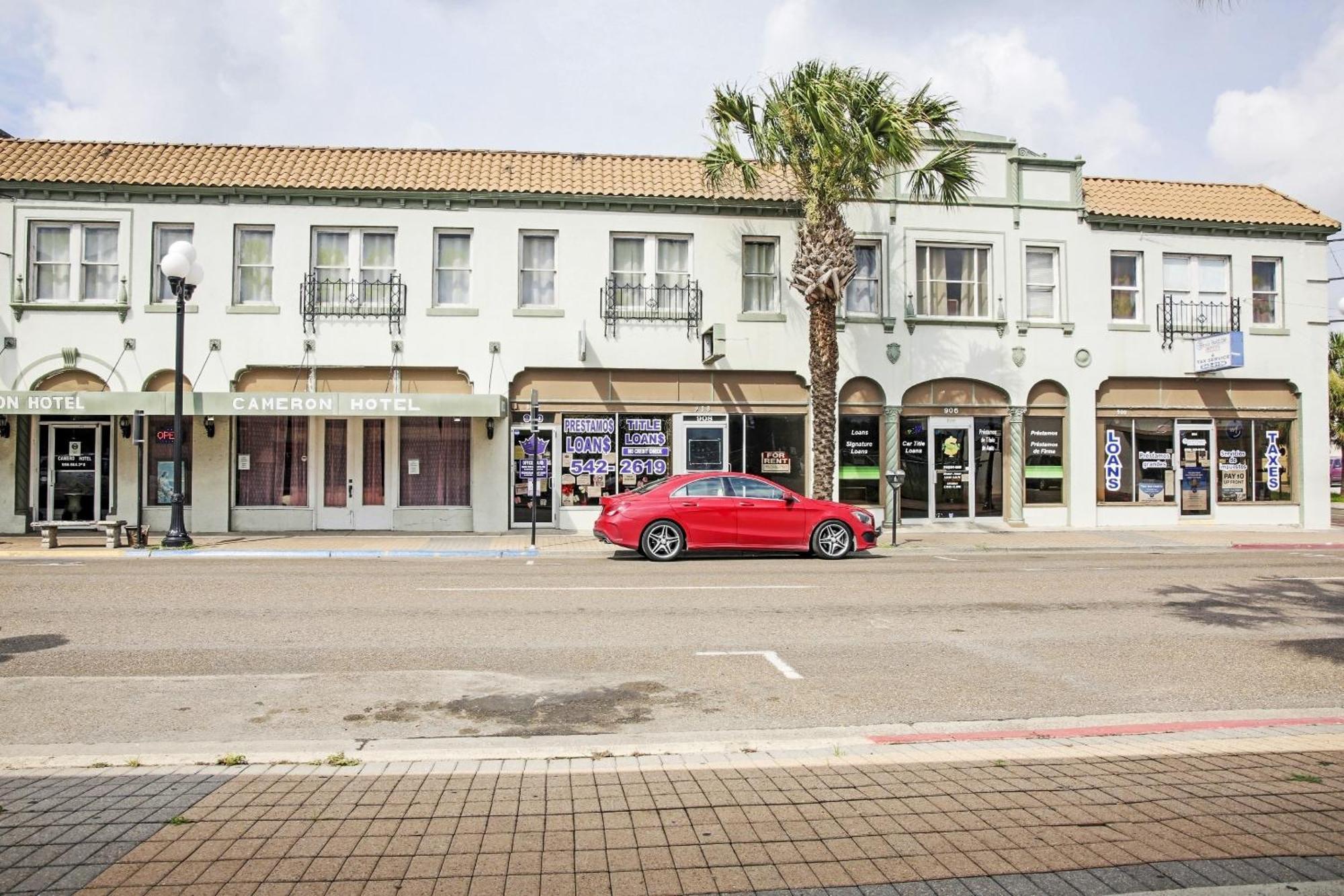 Oyo Historic Cameron Hotel Brownsville I-69E Ngoại thất bức ảnh